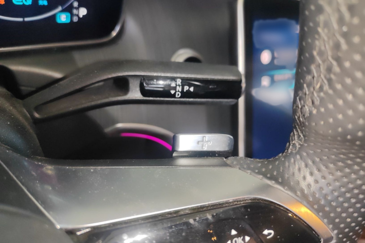 奔驰C级 2022款 C 260 L 皓夜运动版局部细节18