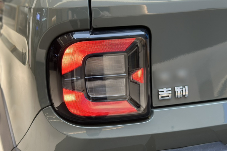 吉利银河 2024款 200km 熊猫骑士车身外观6002