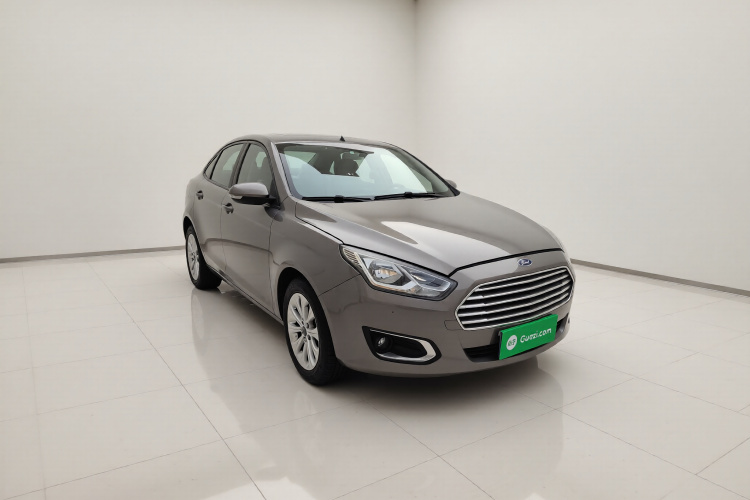 福特 福睿斯 2015款 1.5L 自动时尚型车身外观3