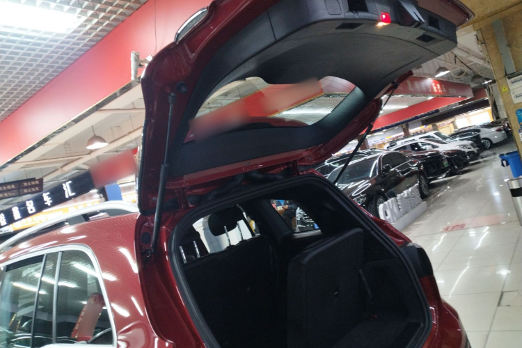 奔驰GLB 2023款 改款 GLB 200 时尚型局部细节23