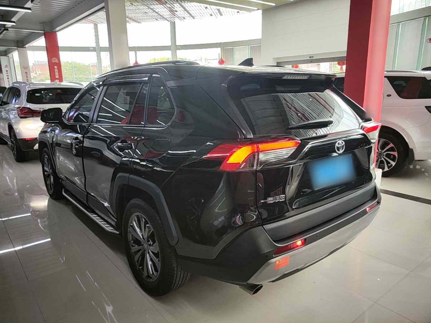 丰田 RAV4荣放 2023款 2.0L CVT两驱风尚Plus版(3)