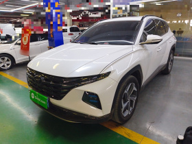 现代 2021款 途胜L 1.5T DCT LUX尊贵版