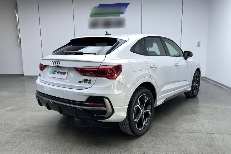 奥迪Q3 Sportback 2024款 40 TFSI 时尚型车身外观6006