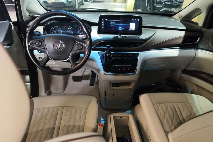 别克GL8 2022款 陆上公务舱 652T 豪华型中控内饰7002