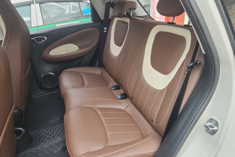 五菱汽车 五菱缤果 2024款 333km 悦享款中控内饰7004