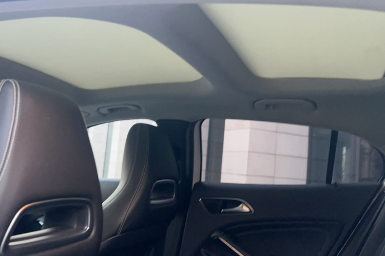 奔驰GLA 2016款 GLA 200 时尚型中控内饰7002