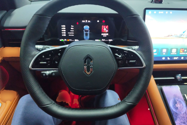 鸿蒙智行 问界M7 2024款 1.5T 智驾后驱Ultra版 5座中控内饰13