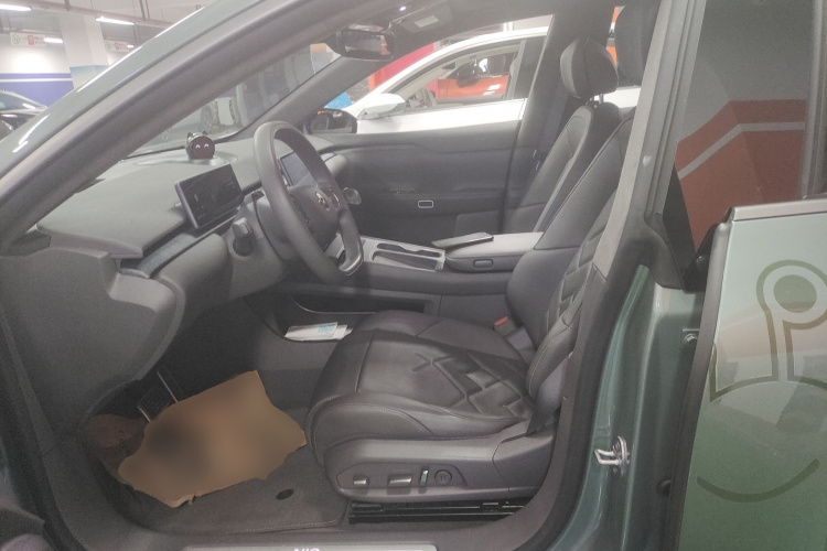 蔚来ET7 2022款 100kWh中控内饰19