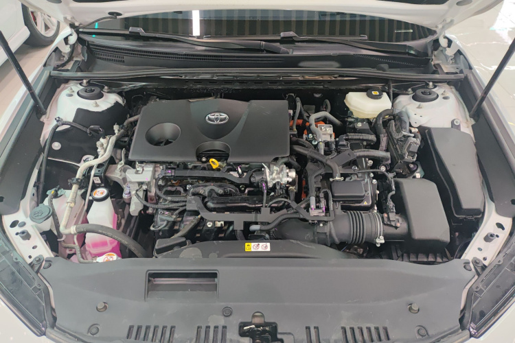 丰田 凯美瑞 2024款 双擎 2.0HXS 运动Plus版局部细节24