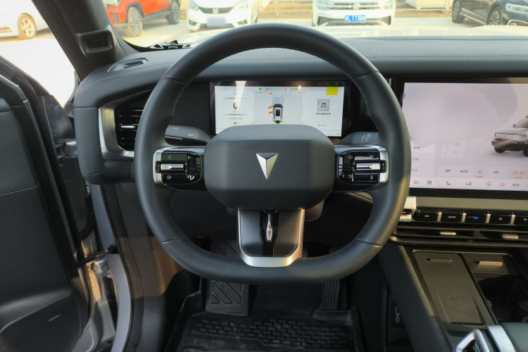 深蓝汽车 深蓝G318 2024款 四驱空悬版中控内饰13