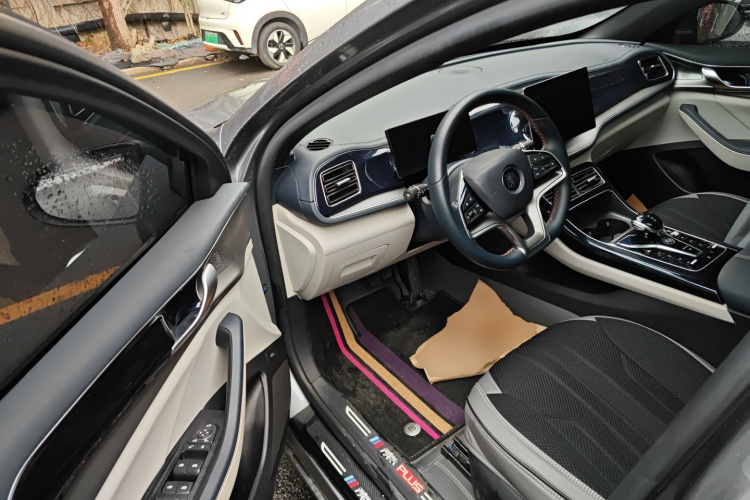 比亚迪 秦PLUS 2023款 冠军版 EV 510KM超越型中控内饰20