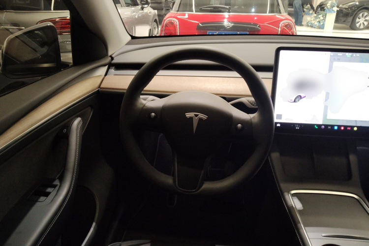 特斯拉 Model Y 2022款 改款 后轮驱动版中控内饰13
