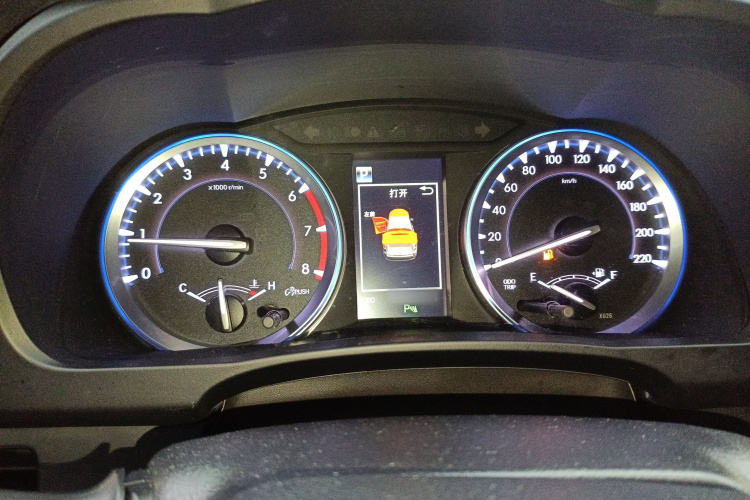 丰田 汉兰达 2018款 2.0T 四驱豪华版 7座 国V局部细节14