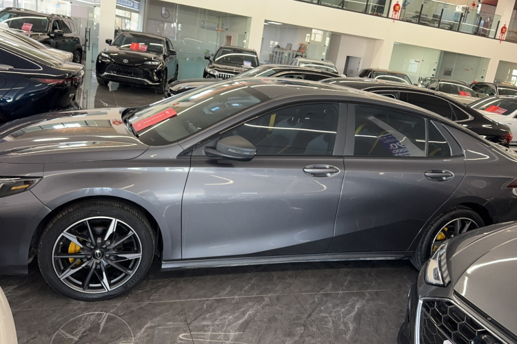 广汽传祺 影豹 2023款 270T DCT J15版车身外观6005