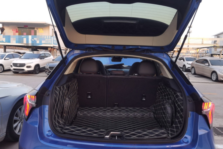 领克02 2018款 2.0T DCT四驱劲Pro版 国V机舱底盘23