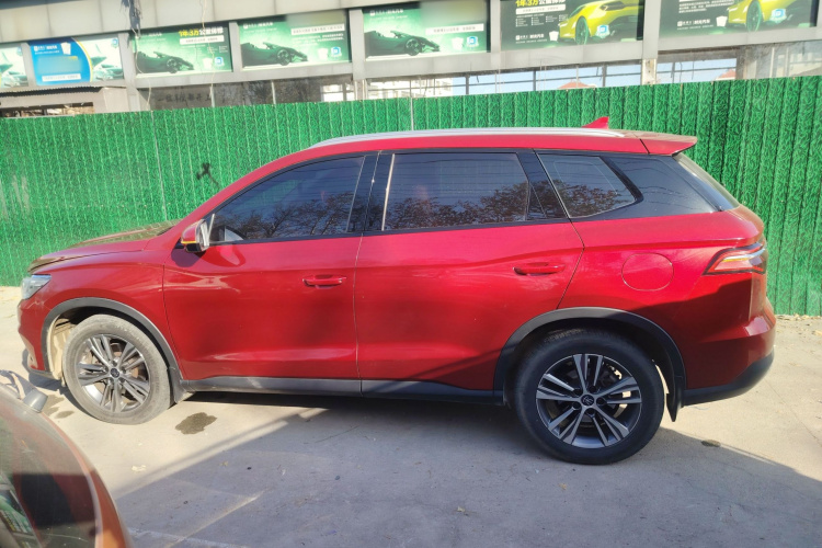 比亚迪 宋Pro 2019款 1.5T 自动精英型车身外观4