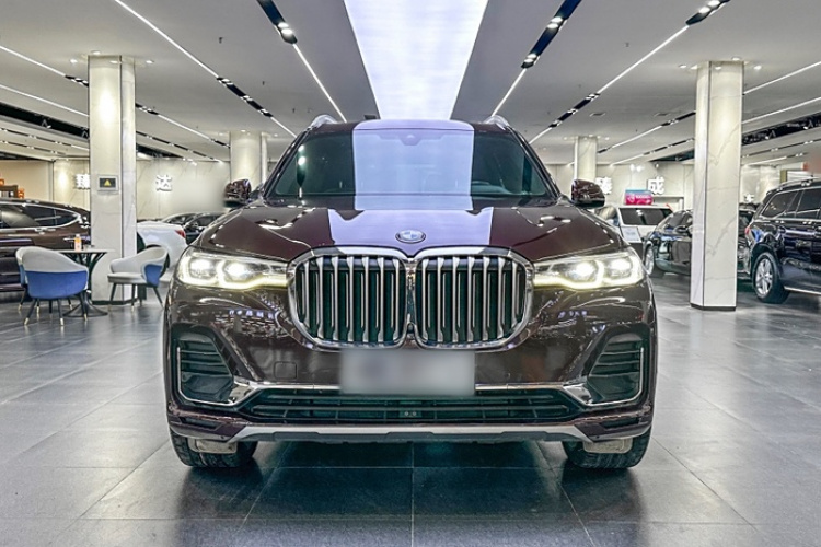 宝马X7 2020款 xDrive40i 尊享型M运动套装车身外观6002