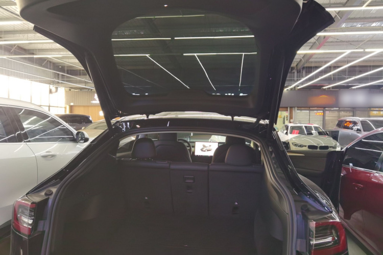 特斯拉 Model Y 2022款 改款 后轮驱动版机舱底盘23