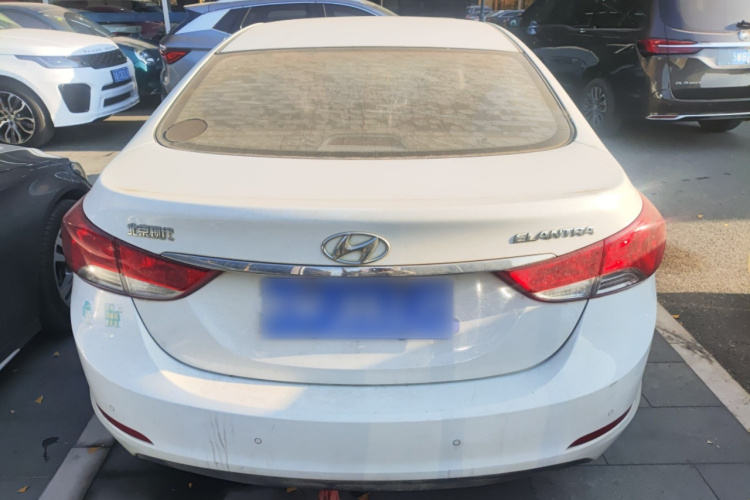 现代 朗动 2015款 1.6L 自动领先型车身外观6