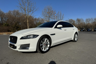 捷豹XFL 2019款 XFL 2.0T 250PS 两驱豪华版