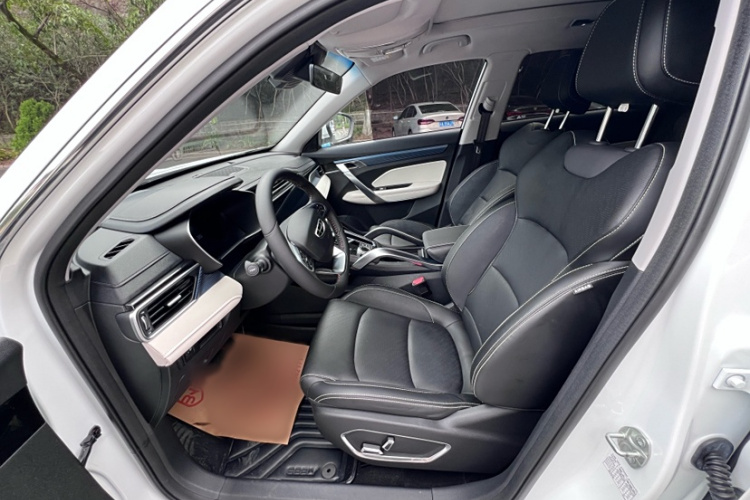 吉利汽车 2022款 博越X 1.8TD DCT智慧型局部细节19