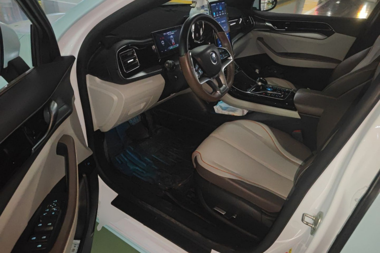 比亚迪 秦PLUS 2023款 冠军版 EV 610KM卓越型中控内饰19