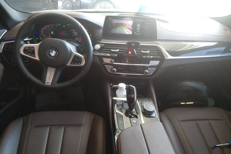 宝马5系 2020款 525Li M运动套装中控内饰7002