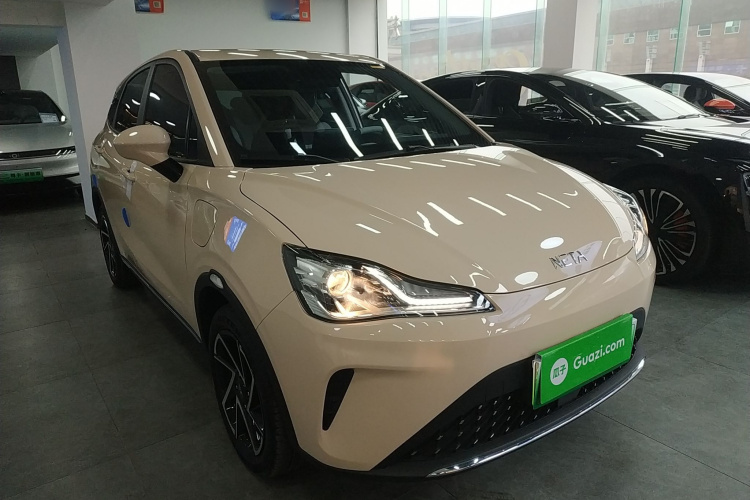 哪吒汽车 哪吒AYA 2023款 401 Lite车身外观6002