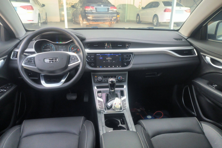 吉利汽车 帝豪 2020款 1.5L CVT豪华型中控内饰12