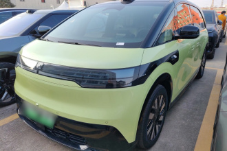 极氪MIX 2025款 长续航智驾版