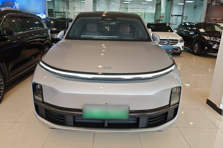 理想汽车 理想L8 2023款 Pro车身外观2