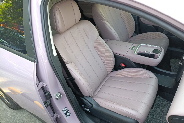 埃安 AION UT 2025款 420智享版局部细节41