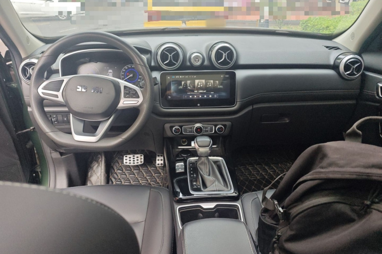 北京越野 北京BJ30 2021款 1.5T 狼小美版中控内饰12