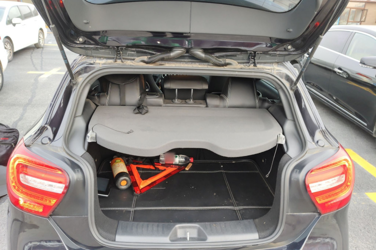 奔驰A级(进口) 2015款 A 180局部细节23