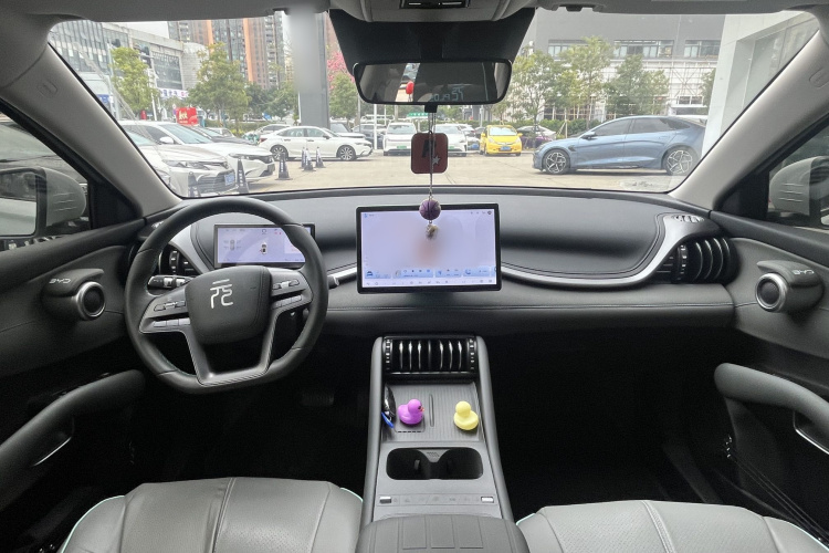 比亚迪 元PLUS 2025款 智驾版 510KM 领先型中控内饰7005