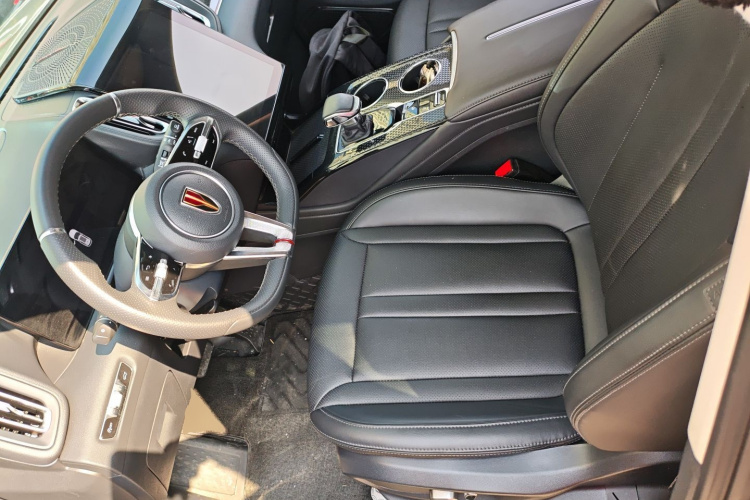 红旗HS3 2023款 1.5T 两驱善为版中控内饰20