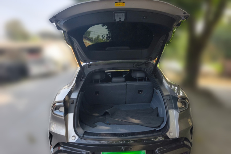 小米汽车 小米YU7 2025款 超长续航四驱Pro版中控内饰23