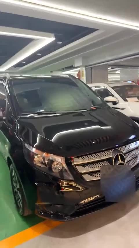 奔驰 威霆 2016款 2.0T 商务版讲解2