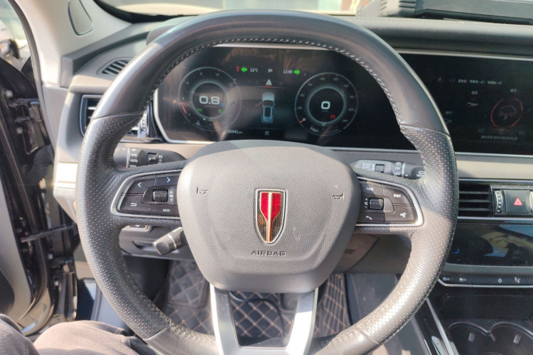 红旗HS5 2022款 改款 2.0T 智联旗享版中控内饰13