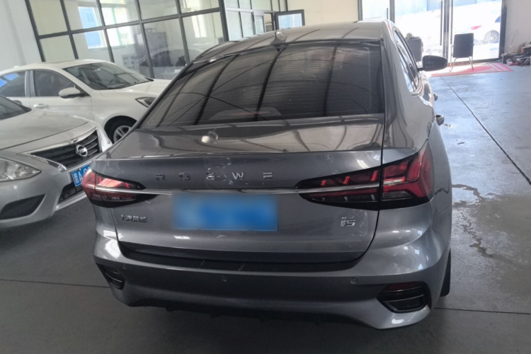 荣威i5 2021款 1.5L CVT铂金版车身外观6