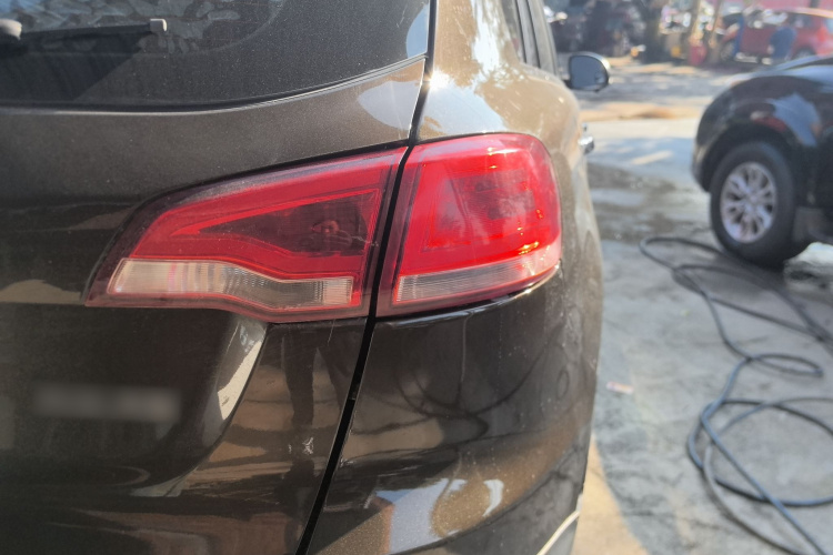 众泰 大迈X5 2017款 升级版 1.5T CVT知县型车身外观6006