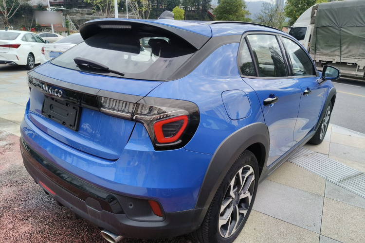 领克02 2021款 1.5TD DCT两驱劲Plus车身外观7