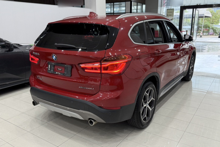 宝马X1 2019款 sDrive18Li 尊享型车身外观6004