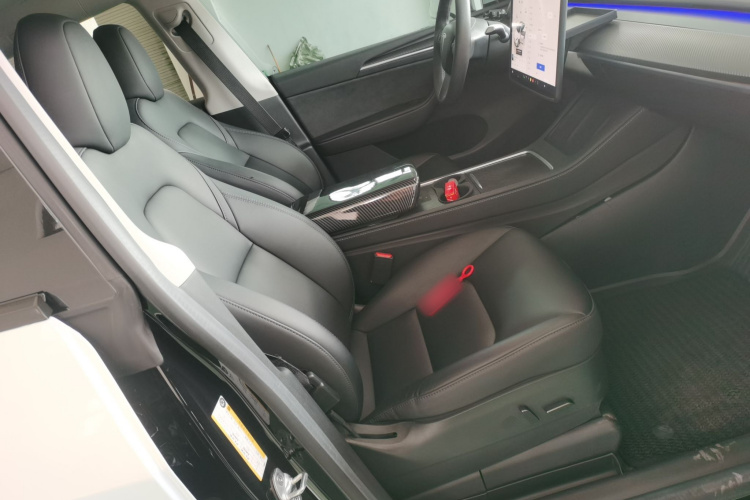 特斯拉 Model Y 2022款 改款 后轮驱动版局部细节41