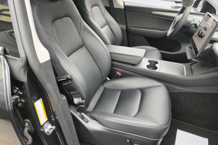 特斯拉 Model Y 2024款 后轮驱动版局部细节41