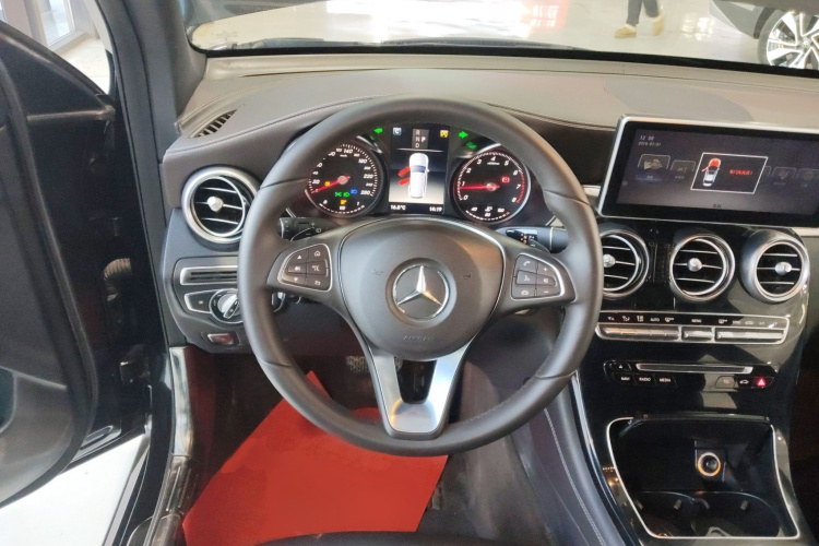 奔驰GLC 2018款 GLC 200 4MATIC局部细节13