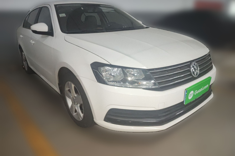 大众 朗逸 2017款 1.6L 手动风尚版车身外观3