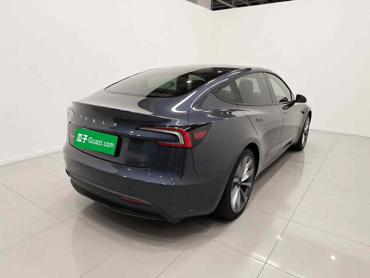 特斯拉 Model 3 2023款 后轮驱动版(5)