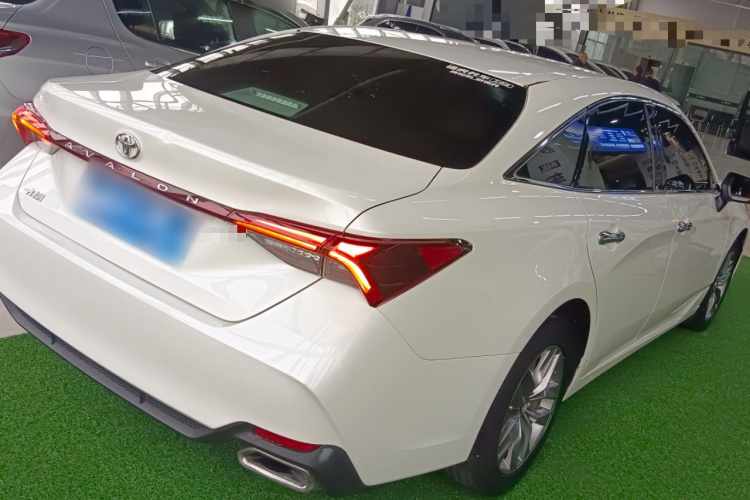 丰田 亚洲龙 2019款 2.0L 豪华版 国VI车身外观7