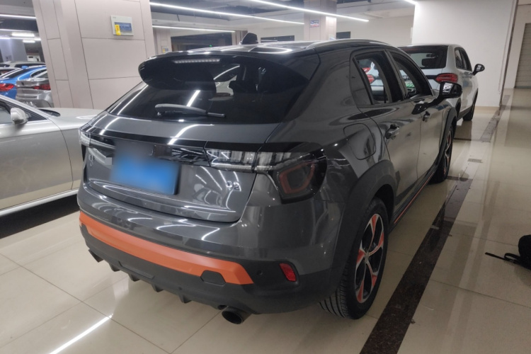 领克02 2018款 1.5T DCT两驱耀Pro版 国V车身外观7